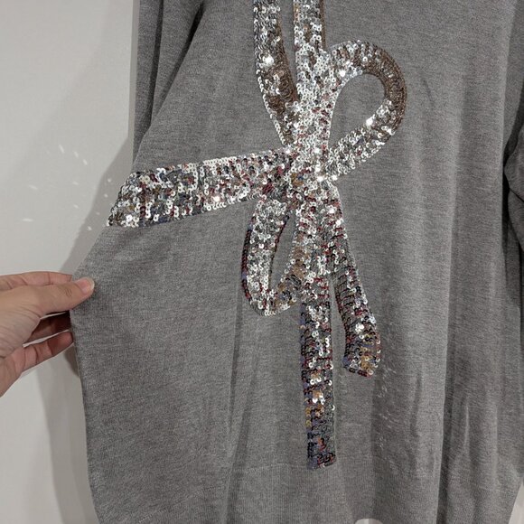 Cleo Holiday Crew Neck Sweater with Sequined Bow Grey Silver Size XXL - Picture 2 of 4